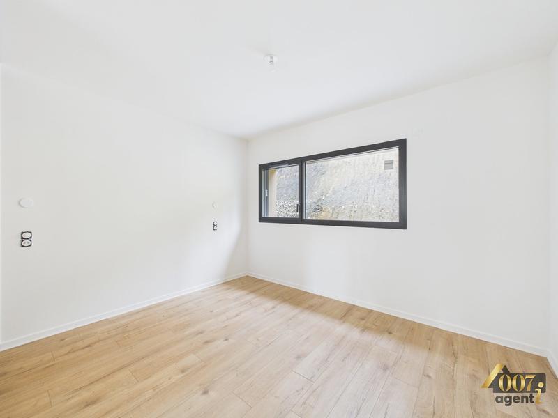 Appartement - 96 m² - 4 pièces