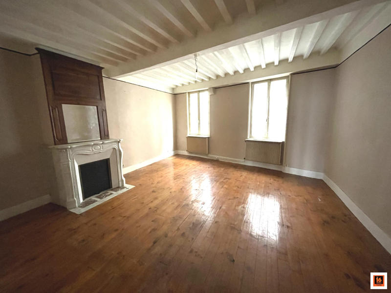 Maison ancienne - 101 m² - 7 pièces