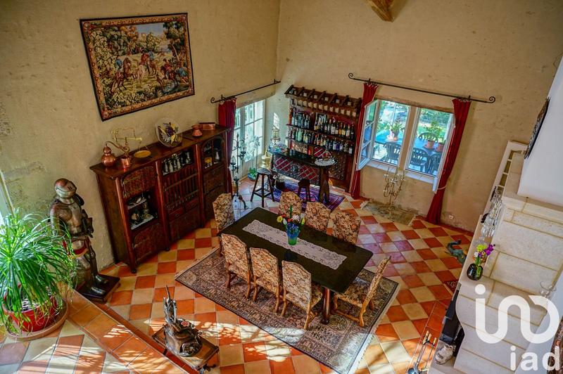 Maison - 314 m² - 10 pièces