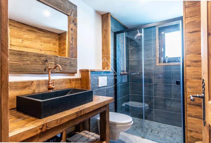 Châlet - 320 m² - 14 pièces