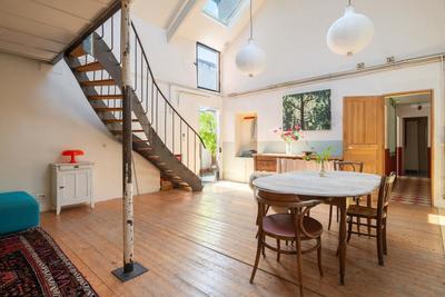 Loft - 98 m² - 5 pièces