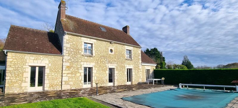 Maison - 140 m² - 8 pièces