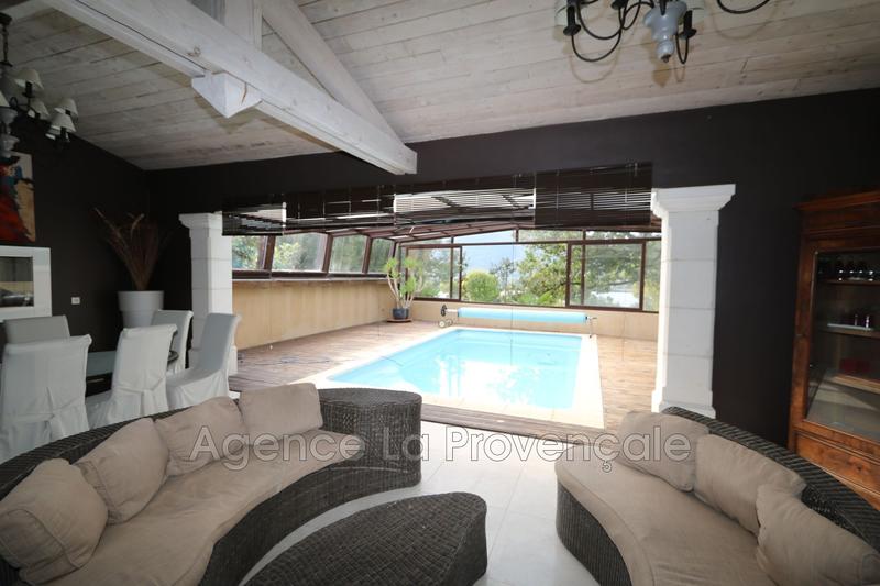 Villa - 175 m² - 6 pièces