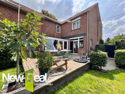 Maison - 185 m² - 11 pièces