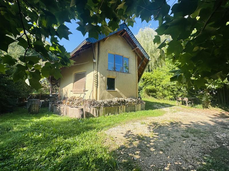 Maison de bois - 64 m² - 1 pièce