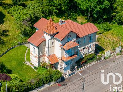 Maison - 193 m² - 8 pièces