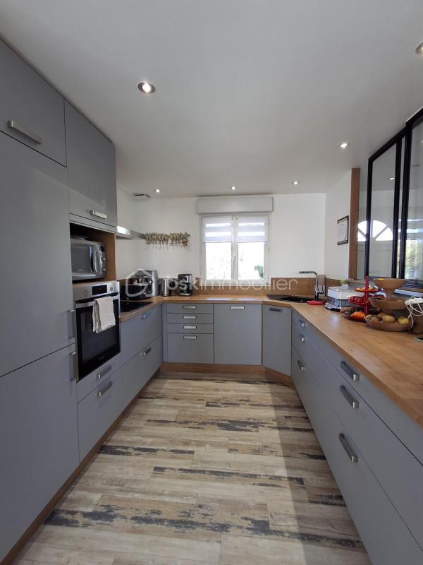 Pavillon - 100 m² - 5 pièces