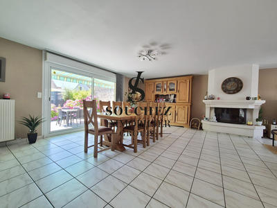 Maison - 200 m² - 8 pièces