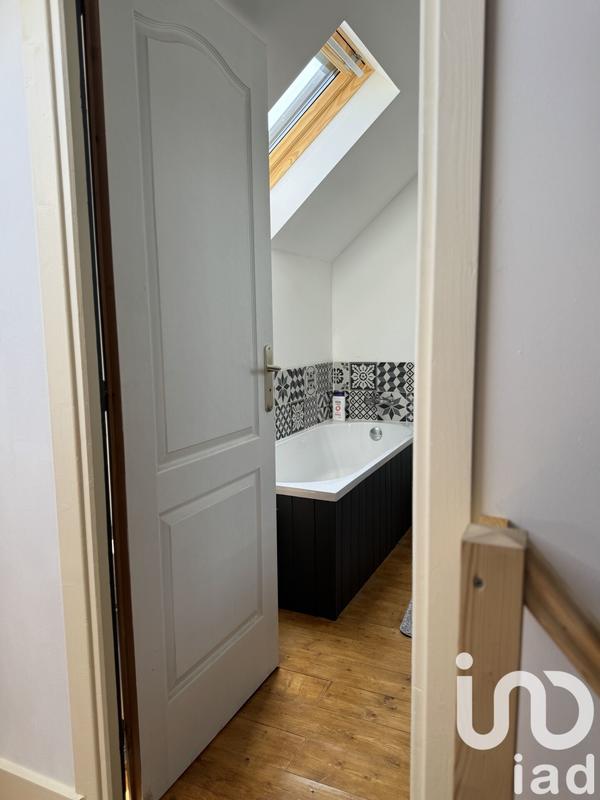 Maison - 93 m² - 4 pièces