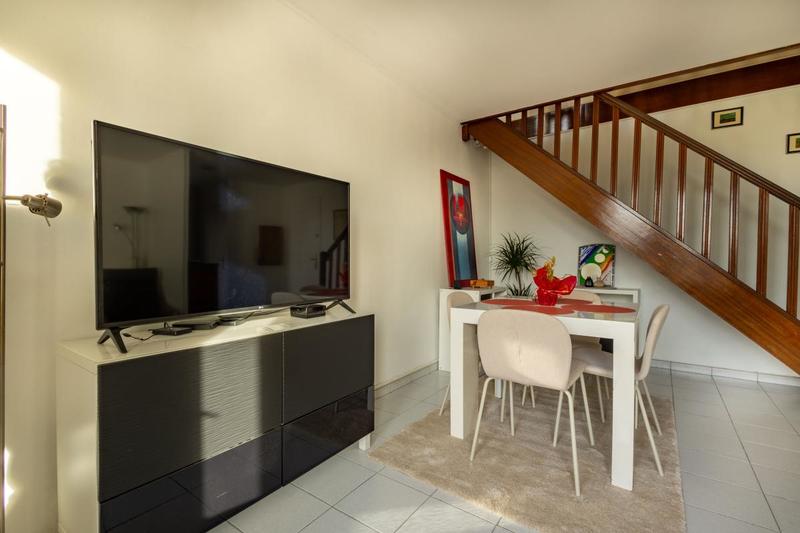 Appartement - 99 m² - 4 pièces