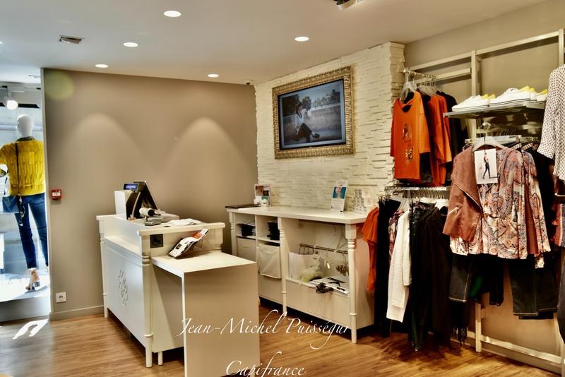 Local commercial - 200 m² - 3 pièces