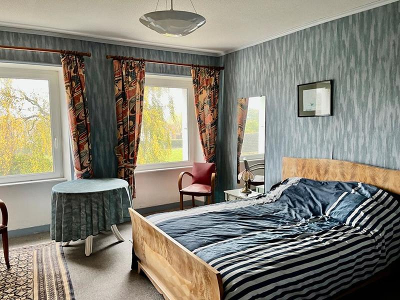 Maison - 196 m² - 11 pièces