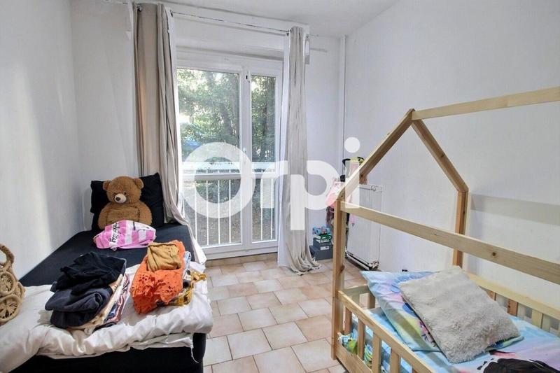 Appartement - 100 m² - 5 pièces