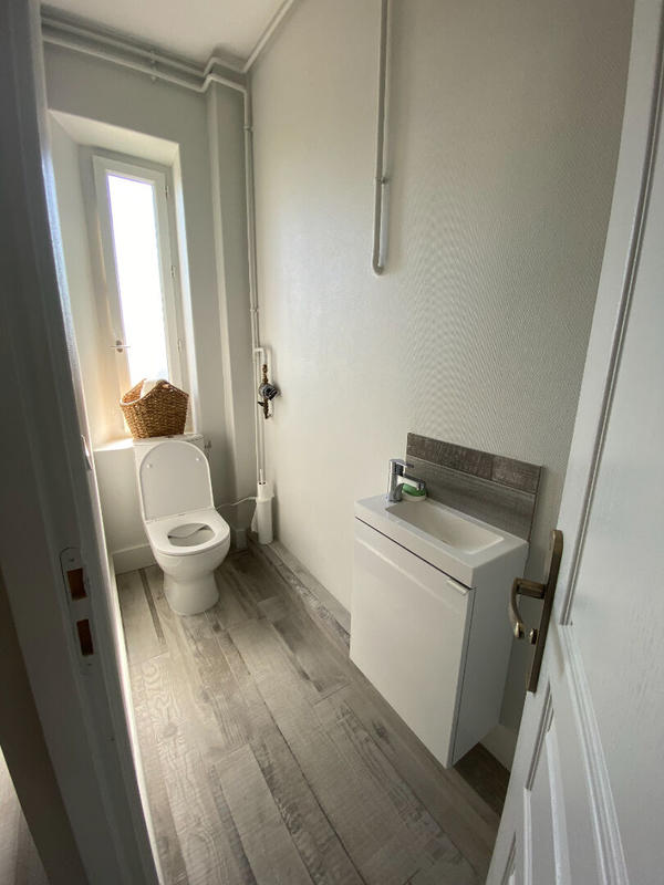 Chambre - 102 m² - 6 pièces