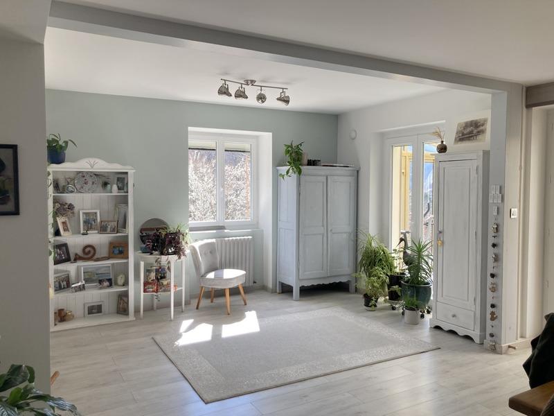 Maison de village - 368 m² - 8 pièces