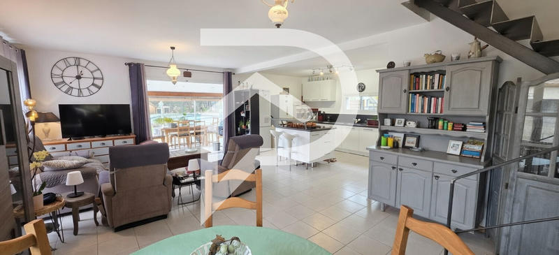 Maison - 120 m² - 4 pièces