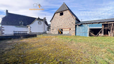 Maison traditionnelle - 149 m² - 6 pièces