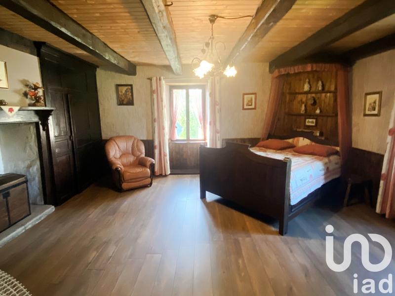 Maison - 210 m² - 6 pièces