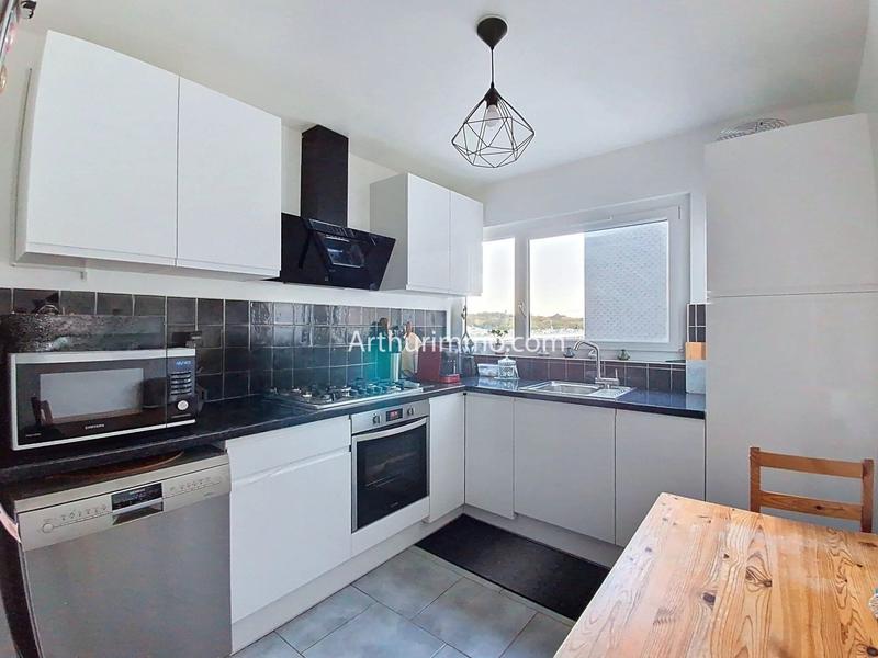 Appartement - 85 m² - 4 pièces