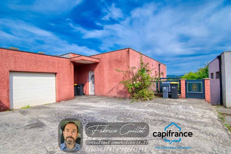 Maison - 241 m² - 7 pièces