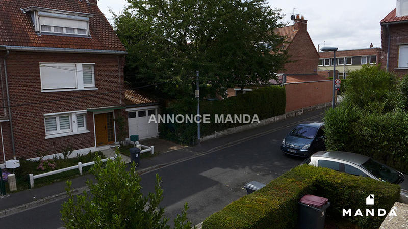 Chambre - 10 m² - 6 pièces