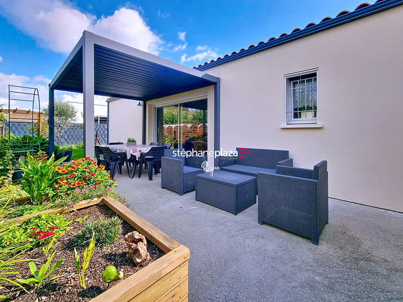 Maison - 104 m² - 4 pièces