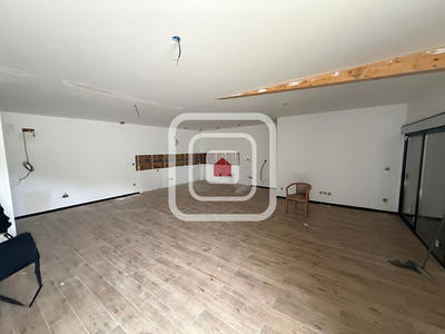 Maison - 642 m² - 14 pièces