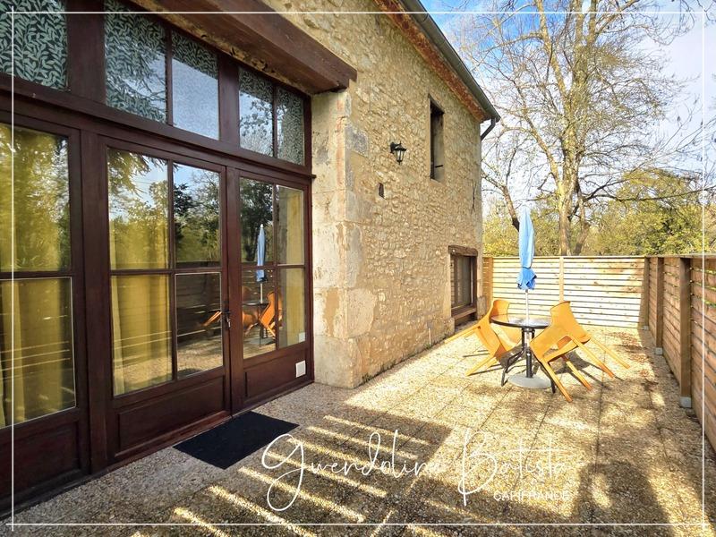 Propriété - 415 m² - 15 pièces