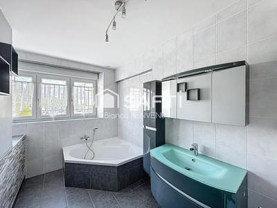 Maison - 175 m² - 7 pièces