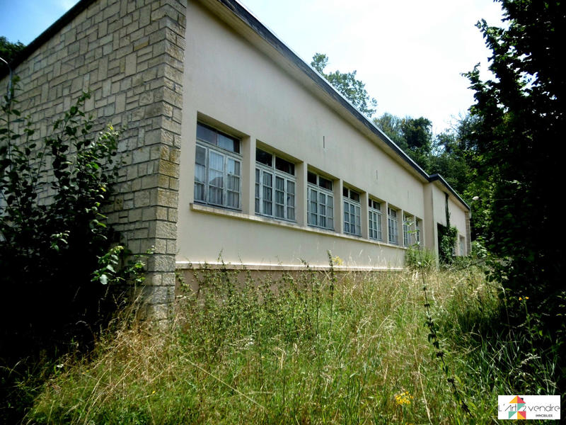 Local d'activités - 378 m²