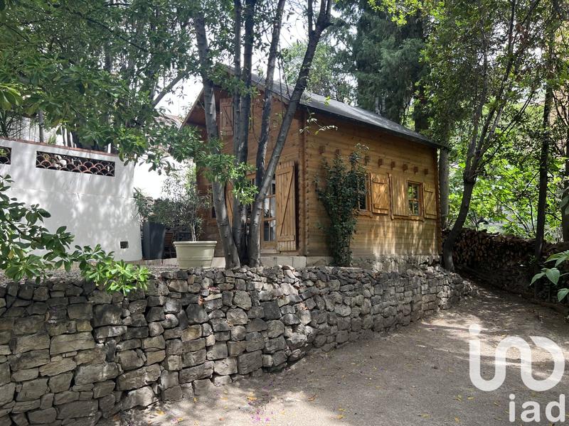 Maison - 210 m² - 8 pièces