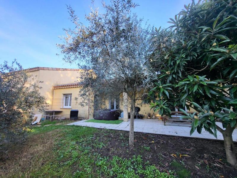 Maison - 93 m² - 5 pièces