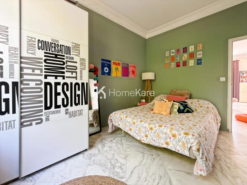 Appartement - 160 m² - 4 pièces