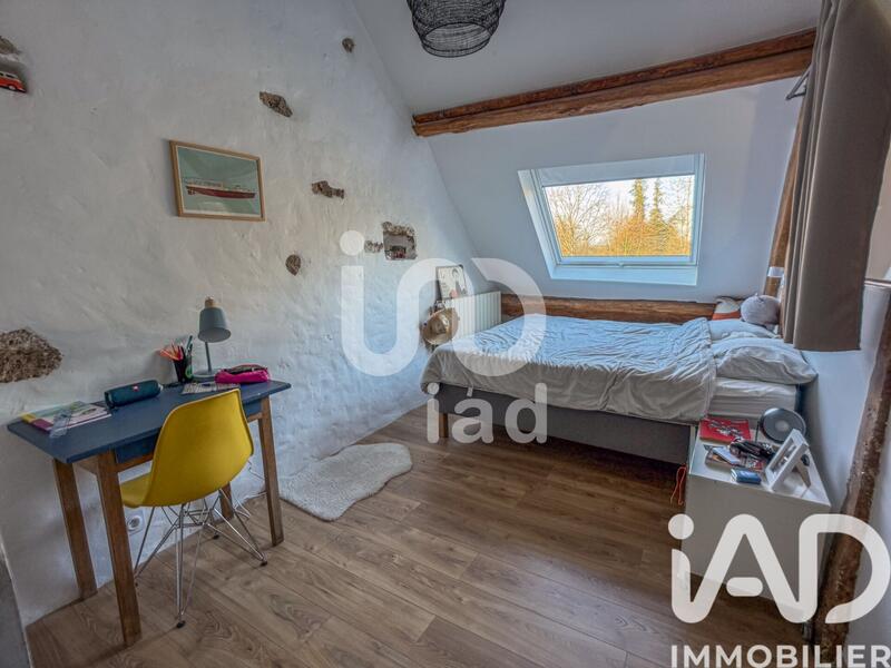 Maison - 250 m² - 9 pièces