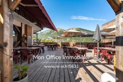 Fonds de commerce - Local commercial - 113 m²