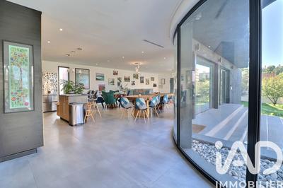 Maison de maîtres - 270 m² - 7 pièces