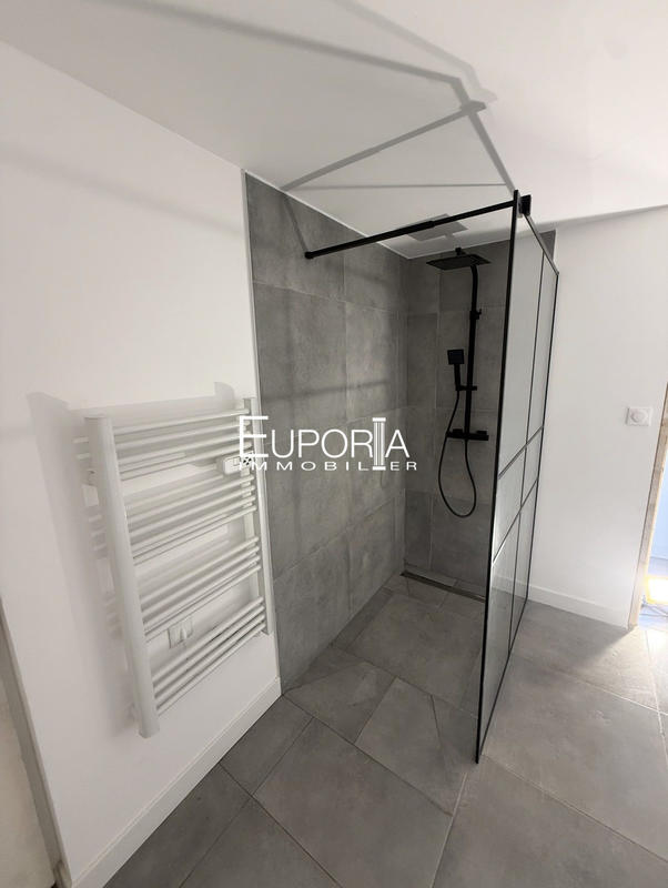 Maison - 130 m² - 4 pièces