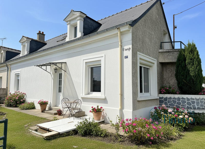 Maison - 198 m² - 7 pièces