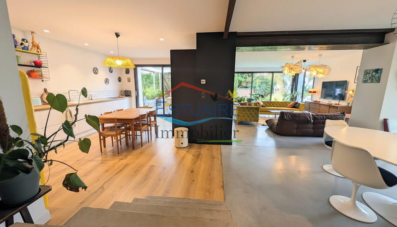 Maison contemporaine - 140 m² - 5 pièces