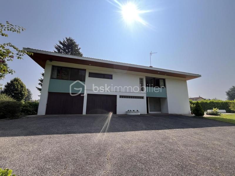 Maison d'architecte - 230 m² - 8 pièces