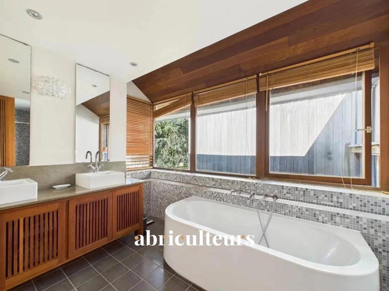 Maison ancienne - 316 m² - 9 pièces