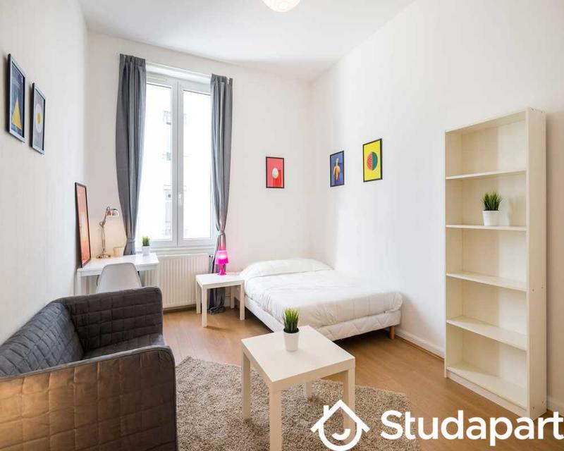 Chambre - 67 m² - 1 pièce