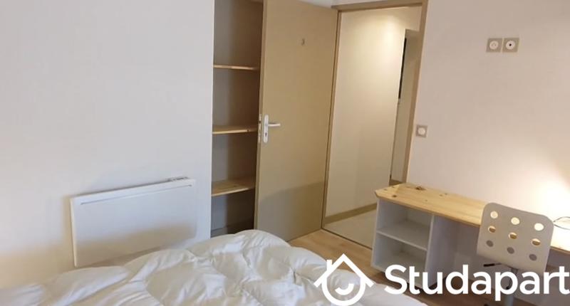 Chambre - 104 m² - 1 pièce
