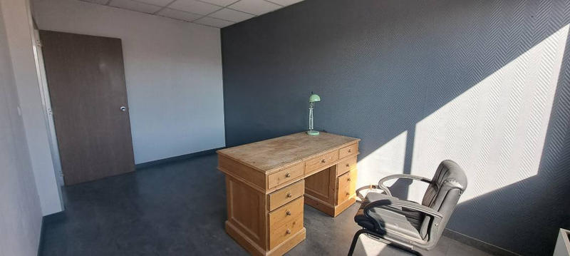 Bureau - 98 m² - 5 pièces