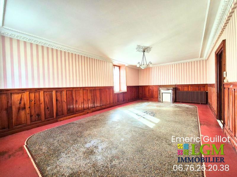 Maison - 201 m² - 7 pièces