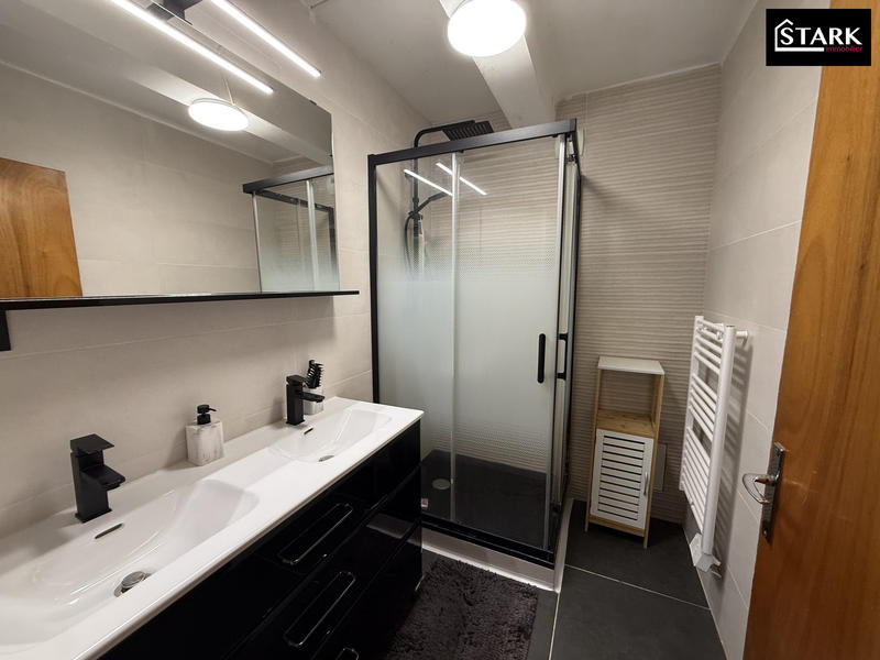 Appartement - 82 m² - 3 pièces