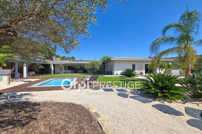 Maison - 193 m² - 6 pièces