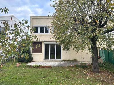 Villa - 93 m² - 5 pièces