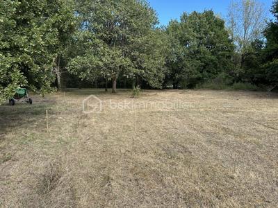 Terrain - 850 m²
