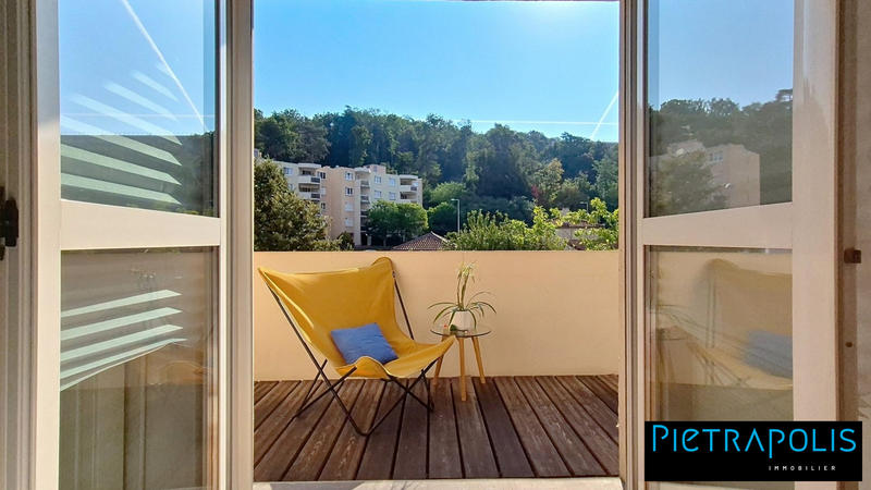 Appartement - 79 m² - 3 pièces